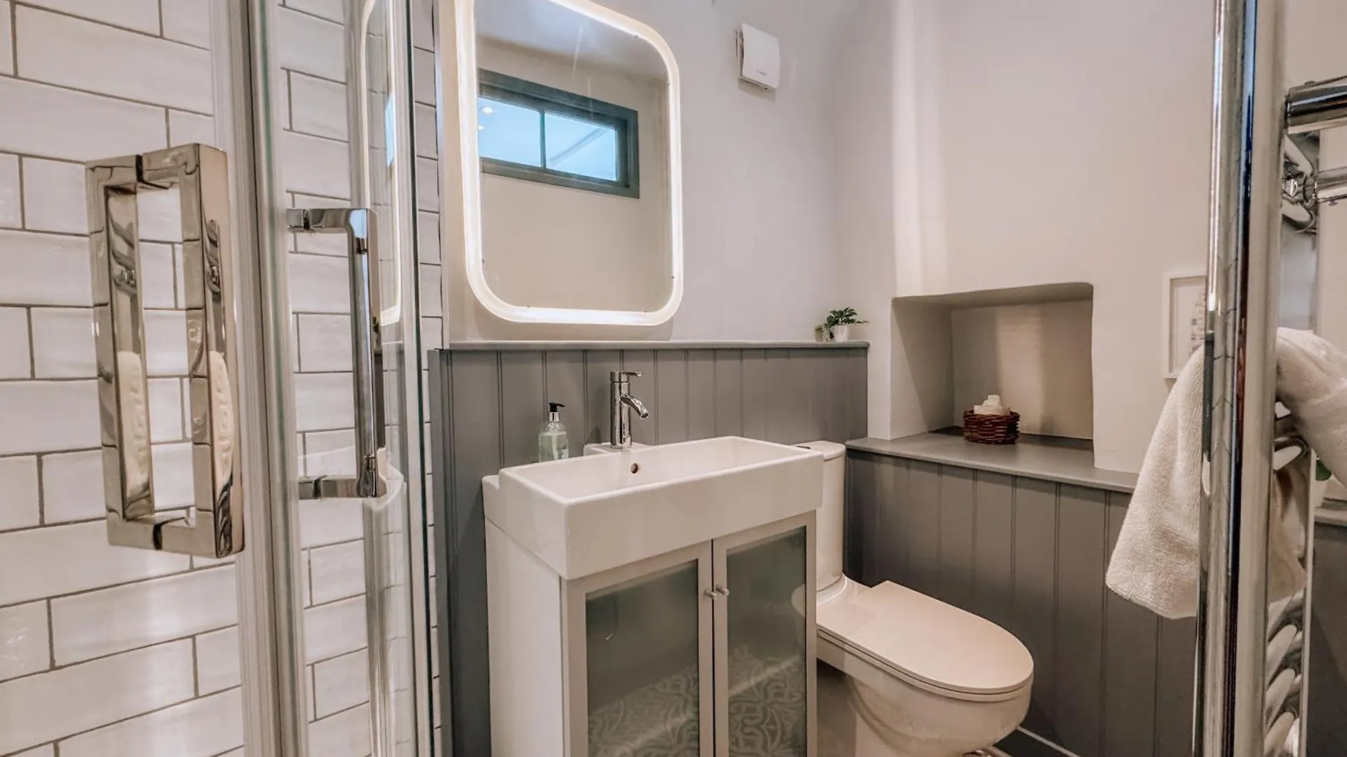 Route 2 Apartments Topsham 0*,