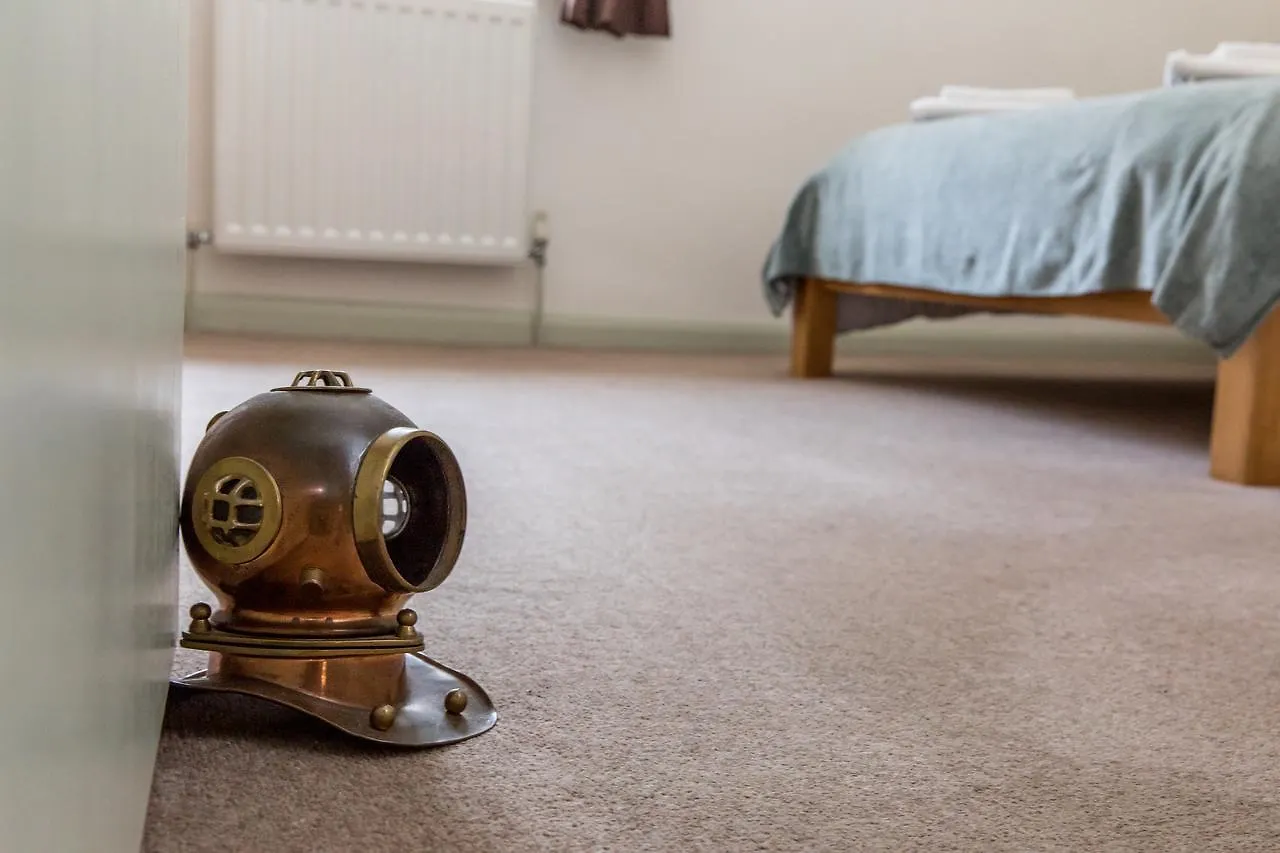 Route 2 Apartments Topsham 0*,  United Kingdom