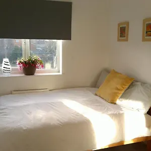 Two Bedroom Luxury Apartment London